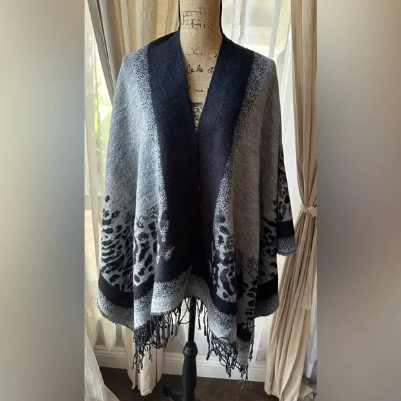 Gray and Black Animal Print Shawl - reversible with fringe hem - Picture 2 of 9